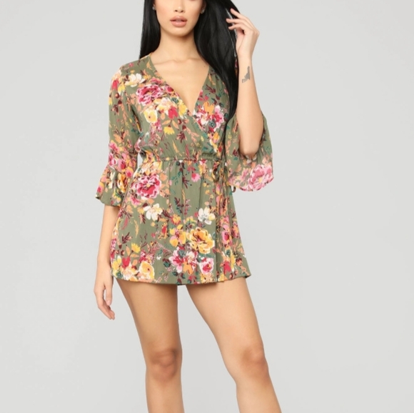 Fashion Nova Other - 🎉HP🎉NWT Fashion  Nova Green Romper